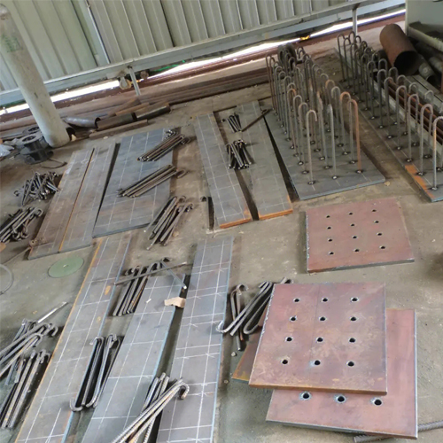 有哪些其他因素会影响张家界预埋件位置的确定？